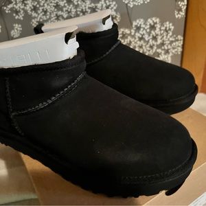 Ugg classic ultra mini
